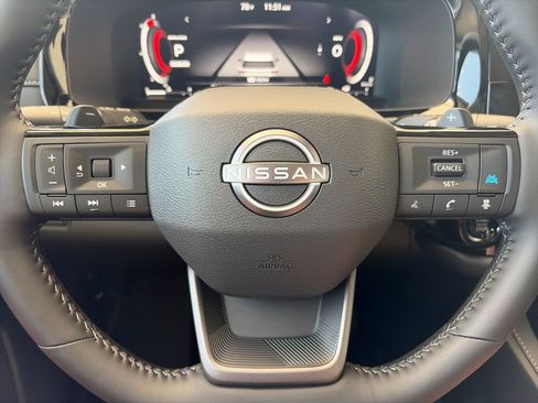 Used 2026 Nissan Pathfinder SL w/ Cargo Package FWD image 21