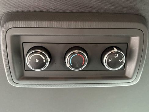 Used 2018 Dodge Grand Caravan SXT image 5