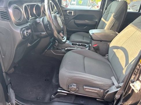 Used 2021 Jeep Wrangler Unlimited Sport AWD/4WD image 14