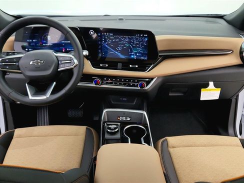 New 2026 Chevrolet Equinox ACTIV w/ Convenience Package III FWD image 34