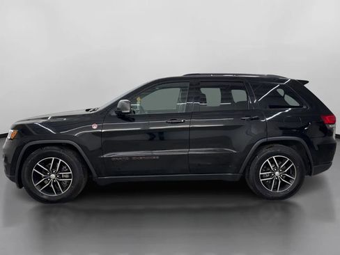 Used 2017 Jeep Grand Cherokee Trailhawk w/ Trailhawk Luxury Group image 5