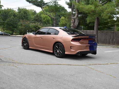 Used 2019 Dodge Charger Scat Pack RWD image 4