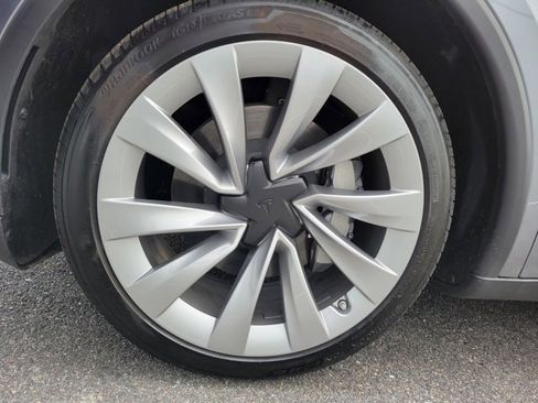 Used 2026 Tesla Model Y Long Range image 24