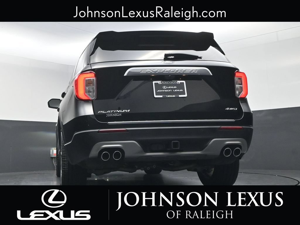 Used 2023 Ford Explorer Platinum w/ Technology Package AWD/4WD image 19