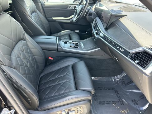 Used 2024 BMW X5 xDrive40i w/ Premium Package AWD/4WD image 9