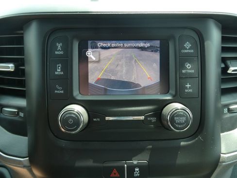 Used 2021 RAM 2500 Tradesman w/ Chrome Appearance Group AWD/4WD image 29