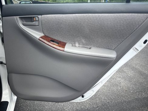 Used 2006 Toyota Corolla LE FWD image 20
