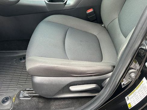 Certified 2023 Toyota RAV4 LE AWD/4WD image 13