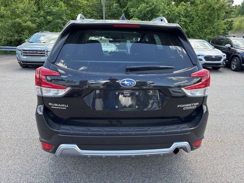 Used 2023 Subaru Forester Touring AWD/4WD image 4