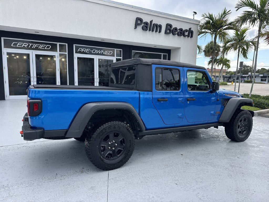 Used 2023 Jeep Gladiator Mojave AWD/4WD image 4