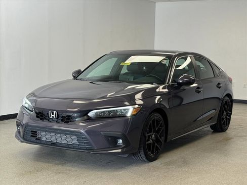 Used 2023 Honda Civic Sport Touring image 2
