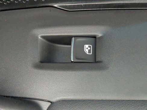 Used 2026 Volkswagen Tiguan SE R-Line image 37