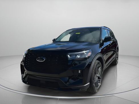 New 2026 Ford Explorer ST-Line w/ ST-Line Street Pack image 10