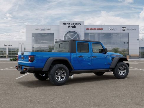 Used 2025 Jeep Gladiator Mojave w/ Convenience Group AWD/4WD image 4