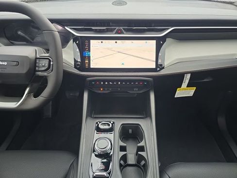 New 2026 Jeep Cherokee Limited AWD/4WD image 11