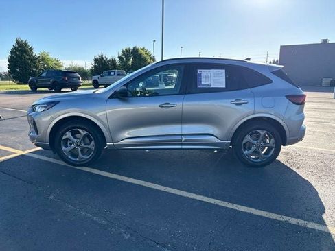 Used 2024 Ford Escape ST-Line w/ Tech Pack #1 AWD/4WD image 16