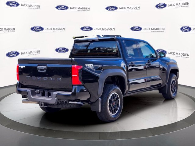 Used 2026 Toyota Tacoma TRD Off-Road AWD/4WD image 5