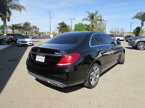 Used 2015 Mercedes-Benz C 300 4MATIC Sedan image 4
