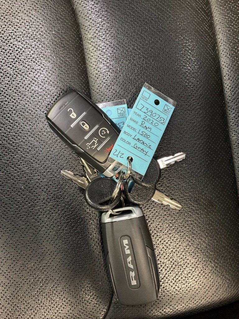 Used 2020 RAM 1500 Laramie AWD/4WD image 36