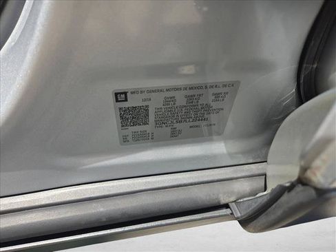 Used 2020 Chevrolet Trax LT w/ Redline Edition FWD image 24