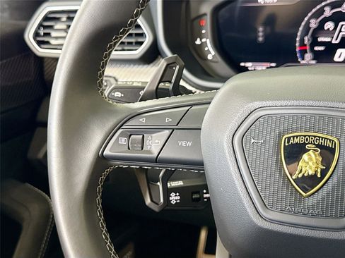 Used 2024 Lamborghini Urus Performante AWD/4WD image 23