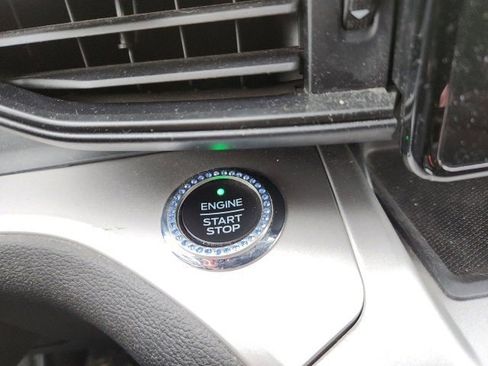 Used 2021 Ford Explorer XLT w/ Class III Trailer Tow Package image 15