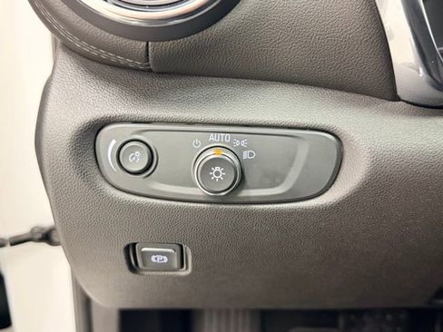 Certified 2019 Chevrolet Blazer LT image 16