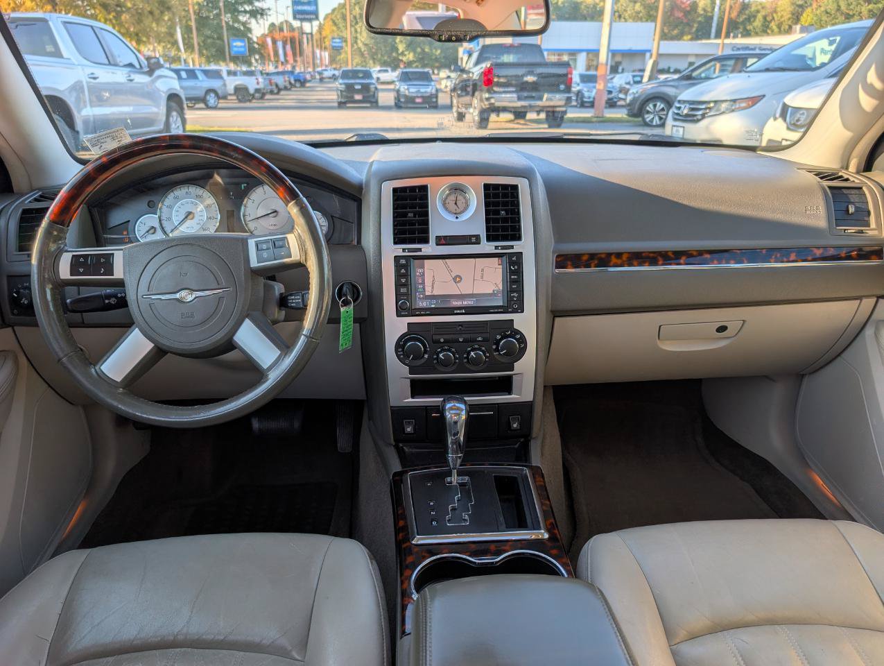 Used 2008 Chrysler 300 C RWD image 25