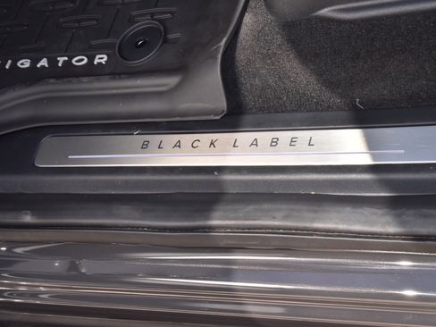 New 2025 Lincoln Navigator Black Label image 42