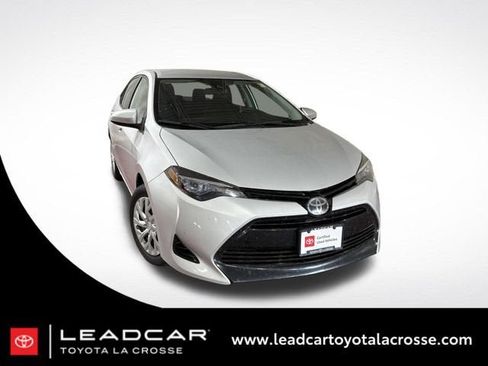 Certified 2018 Toyota Corolla LE FWD image 1