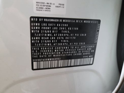 Used 2021 Volkswagen Tiguan S image 33