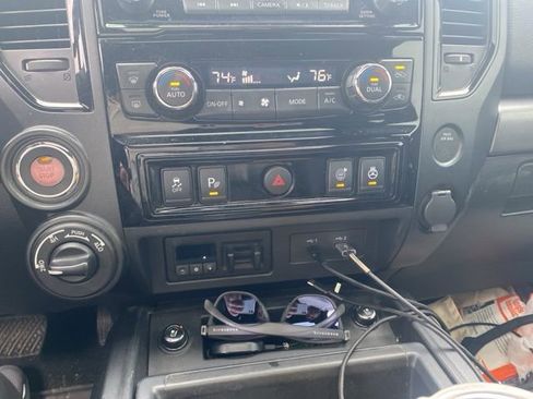 Used 2020 Nissan Titan PRO-4X w/ Pro-4x Convenience Package image 15