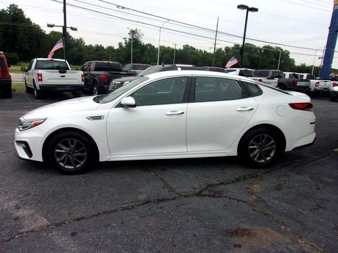 Used 2020 Kia Optima LX image 2
