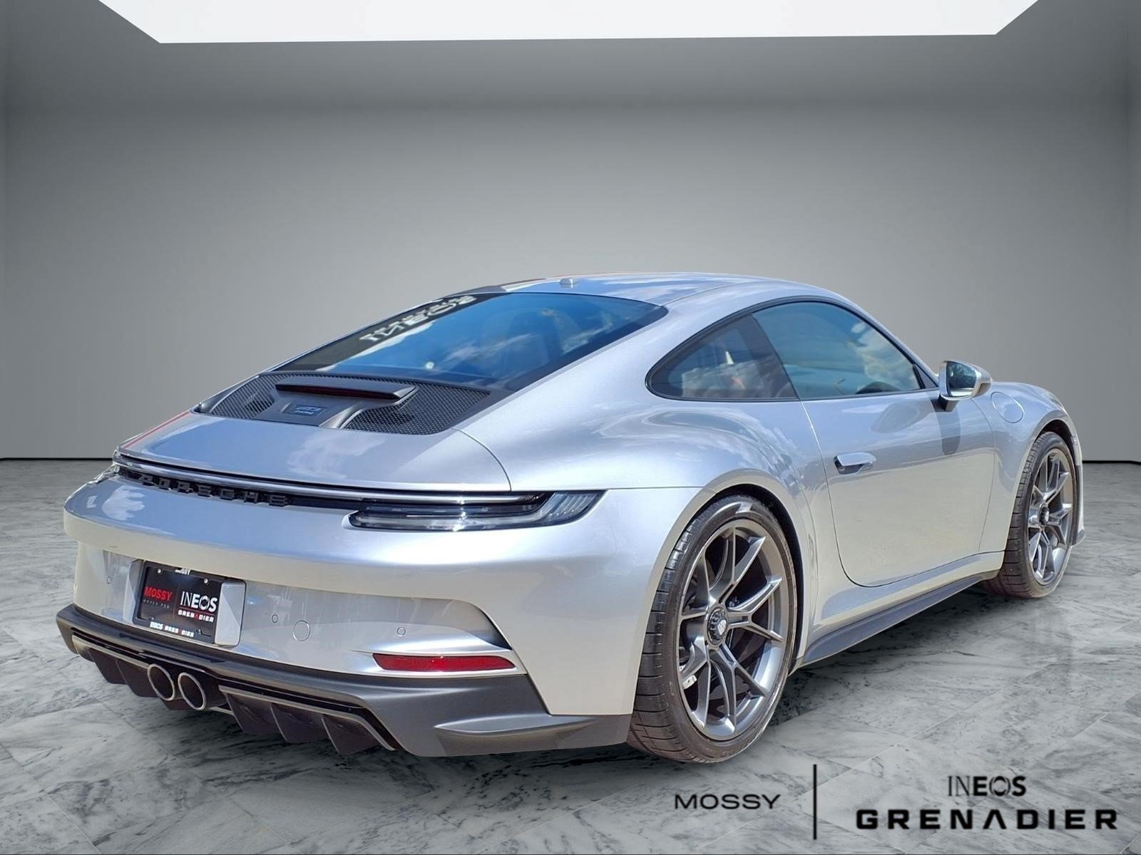 Used 2024 Porsche 911 GT3 RWD image 7