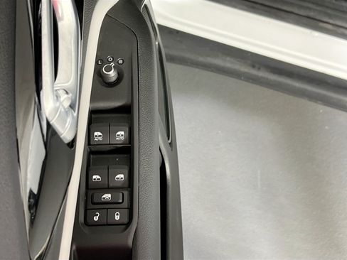 Used 2022 Jeep Compass Limited AWD/4WD image 17
