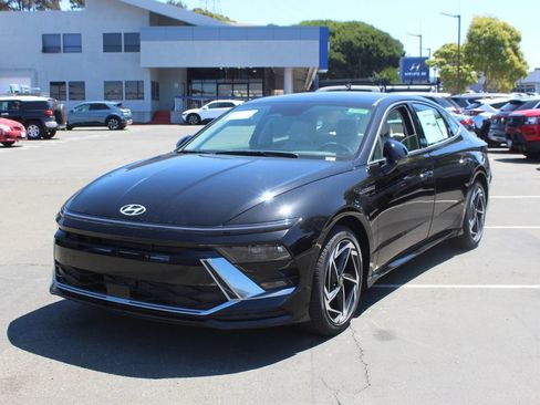 New 2026 Hyundai Sonata SEL FWD image 3