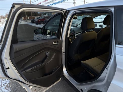 Used 2015 Ford Escape SE image 34