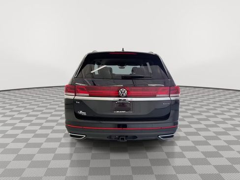 Used 2024 Volkswagen Atlas SE AWD/4WD image 9