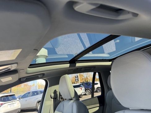 Certified 2023 Volvo XC90 B5 Plus w/ Protection Package Premier image 4