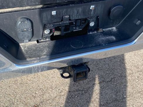 Used 2025 Chevrolet Silverado 1500 LT image 5