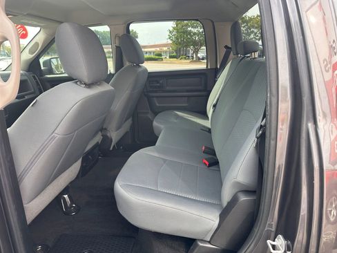Used 2016 RAM 1500 Express w/ Popular Equipment Group AWD/4WD image 18