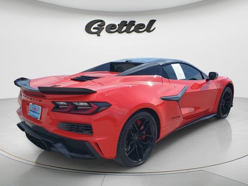 Used 2025 Chevrolet Corvette Z06 RWD image 5
