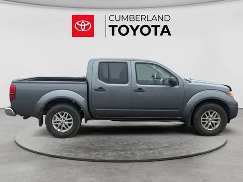 Used 2018 Nissan Frontier SV RWD image 6