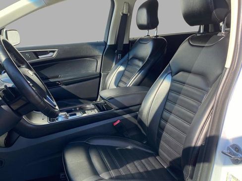Used 2019 Ford Edge SEL image 25