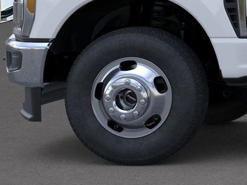 New 2026 Ford F350 XL w/ XL Chrome Package image 19