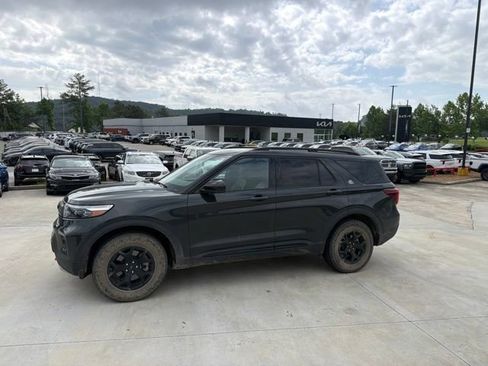Used 2023 Ford Explorer Timberline w/ Timberline Technology Package AWD/4WD image 3