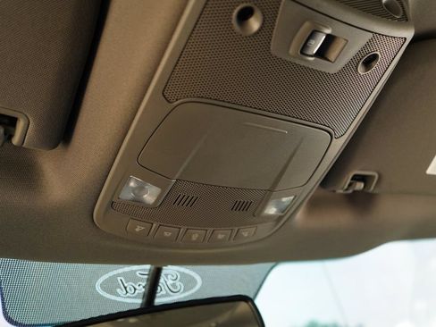 Used 2019 Ford F250 Lariat w/ Lariat Value Package AWD/4WD image 12