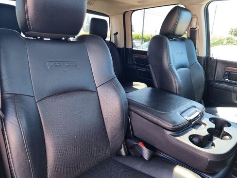 Used 2016 RAM 1500 Laramie w/ Convenience Group AWD/4WD image 29