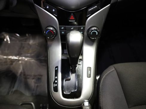 Used 2014 Chevrolet Cruze LT w/ Technology Package FWD image 25