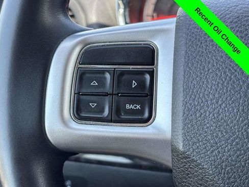 Used 2016 Dodge Grand Caravan SXT w/ Rear Park Assist Package FWD image 12